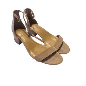Madden NYC Tan Chunky Heels SIZE 8 1/2